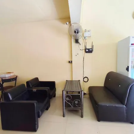 City Capsule Hostel-3